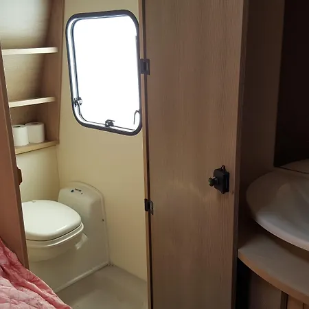 Kemp Stranda Bed And Fishing 2*